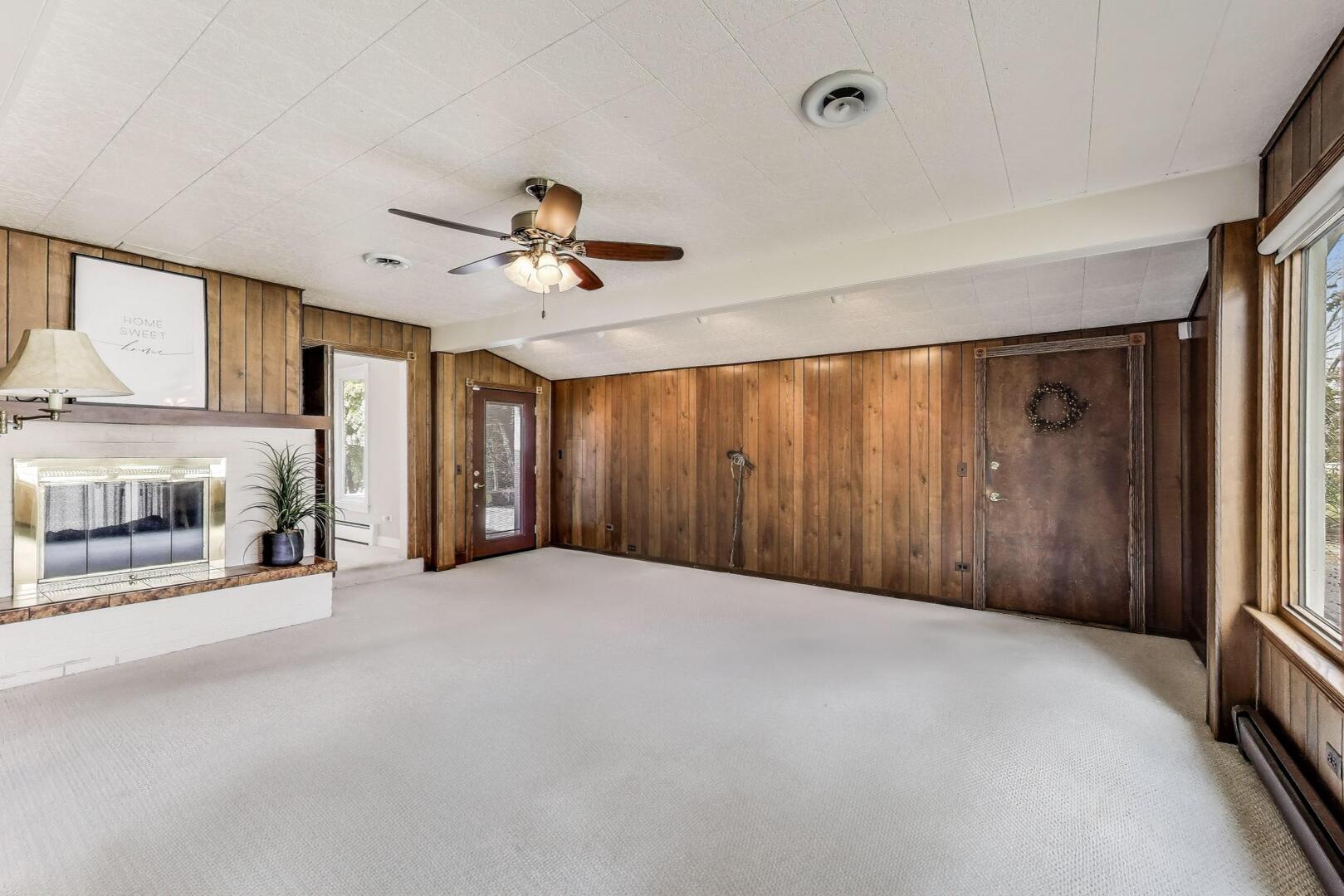 708 S Edgewood Lane, Mount Prospect, IL 60056