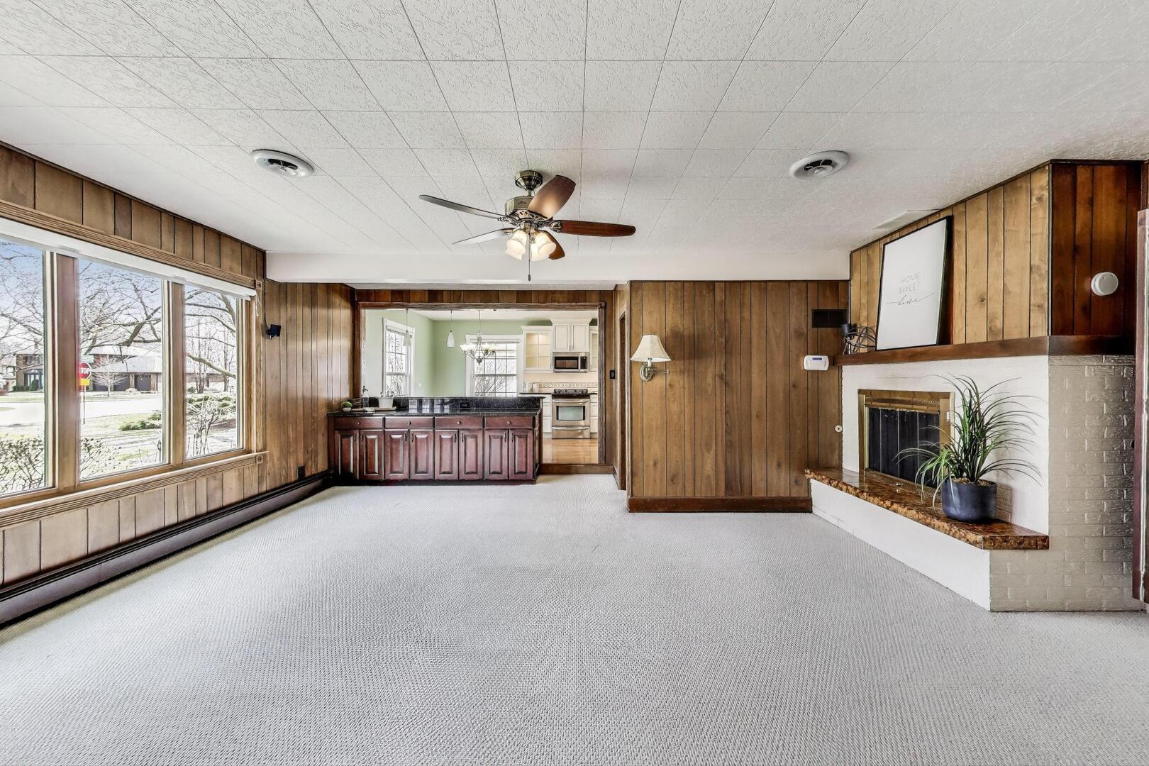708 S Edgewood Lane, Mount Prospect, IL 60056