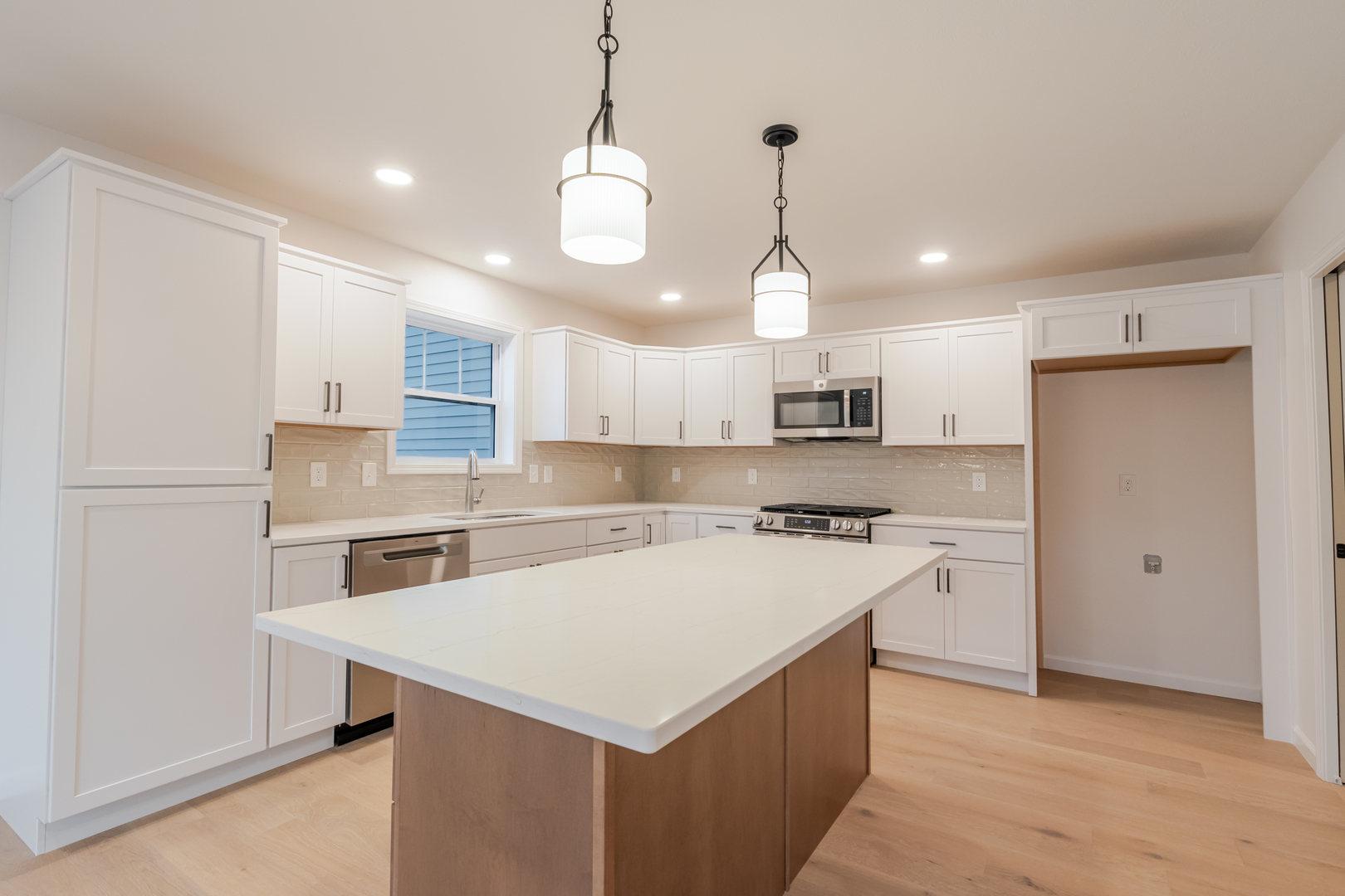 2 Bucktown Court, Bloomington, IL 61705