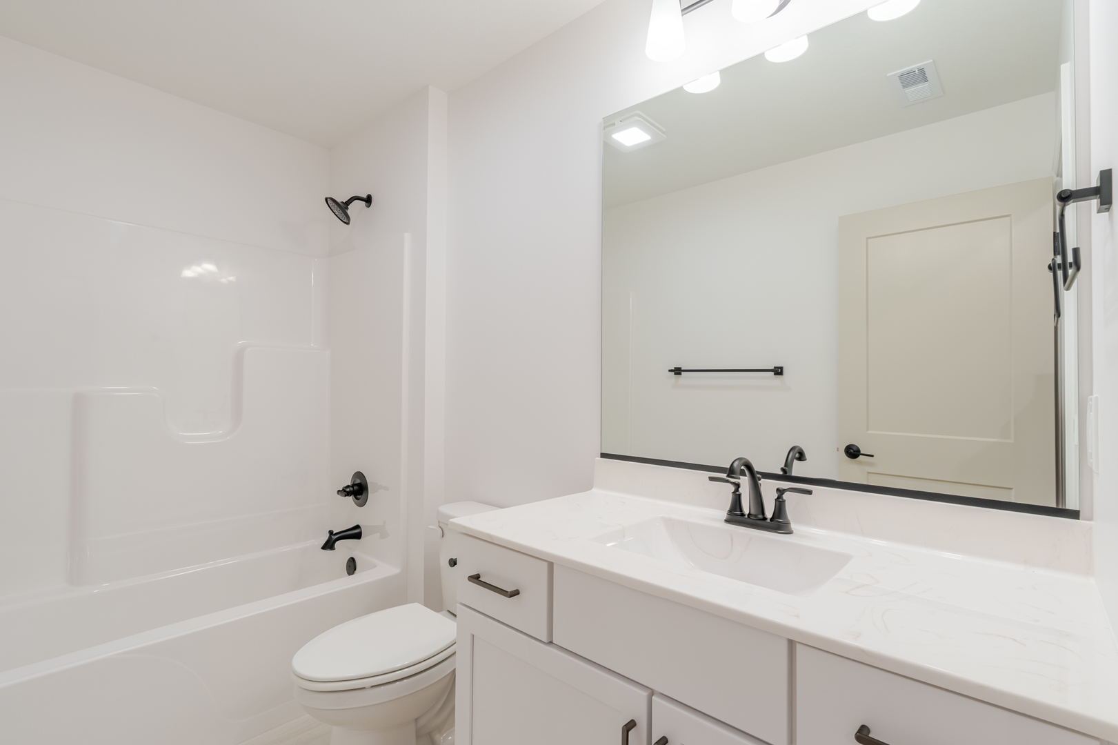 2 Bucktown Court, Bloomington, IL 61705