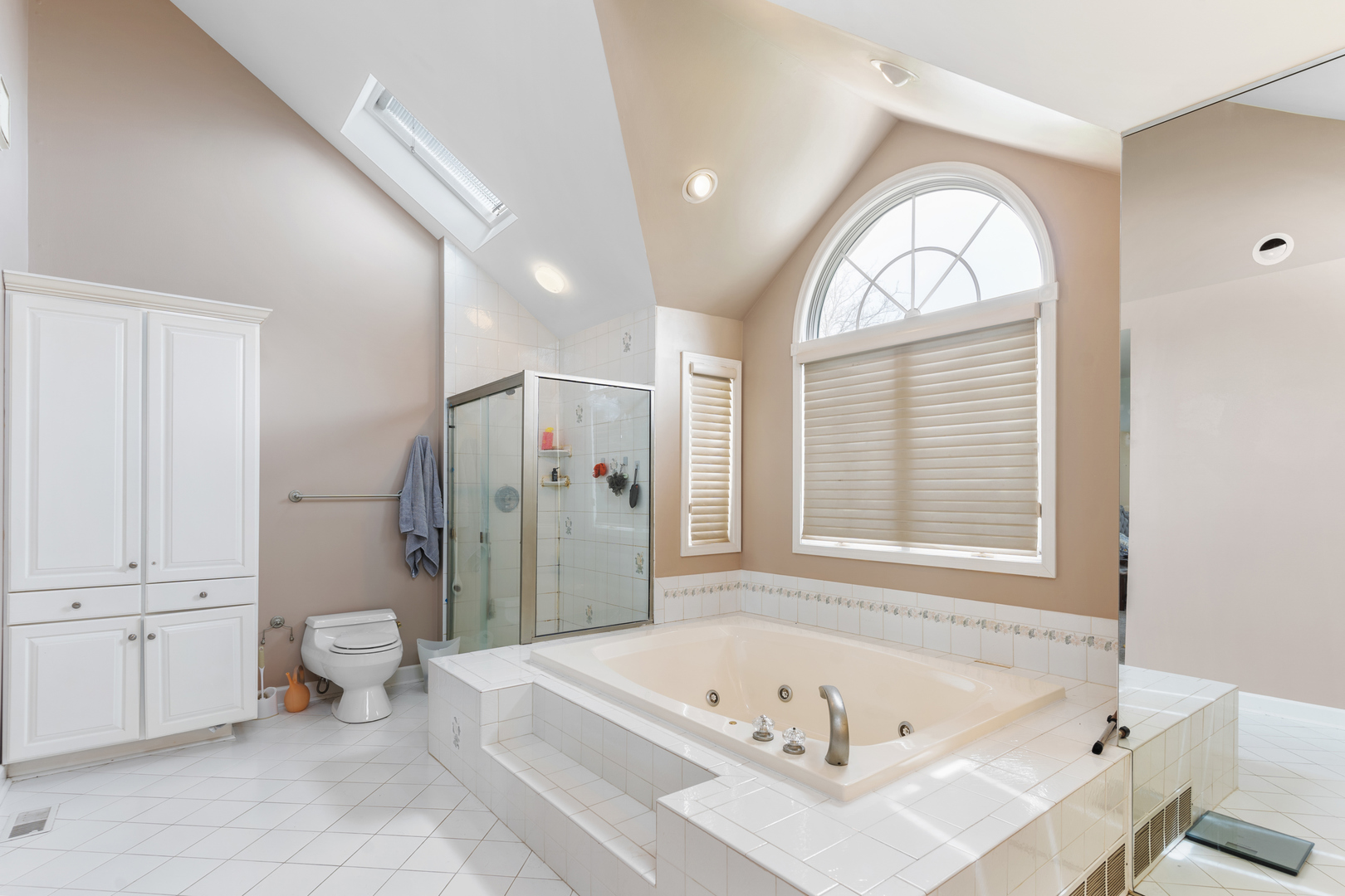 13300 W Onondaga Trail, Homer Glen, IL 60491