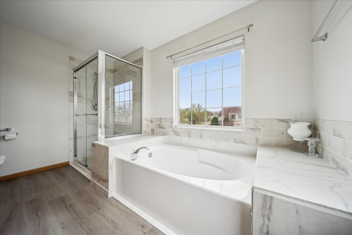 11911 Cape Cod Lane, Huntley, IL 60142