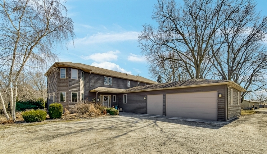 15661 W Peotone Road, Wilmington, IL 60481