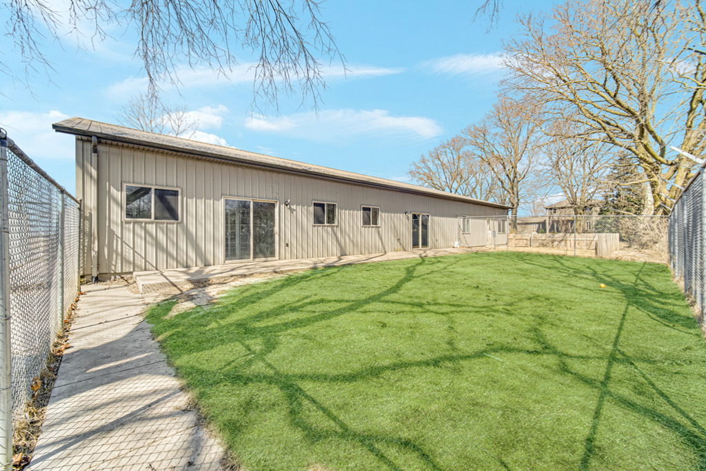 15661 W Peotone Road, Wilmington, IL 60481
