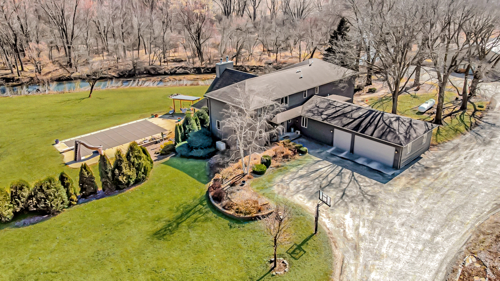 15661 W Peotone Road, Wilmington, IL 60481