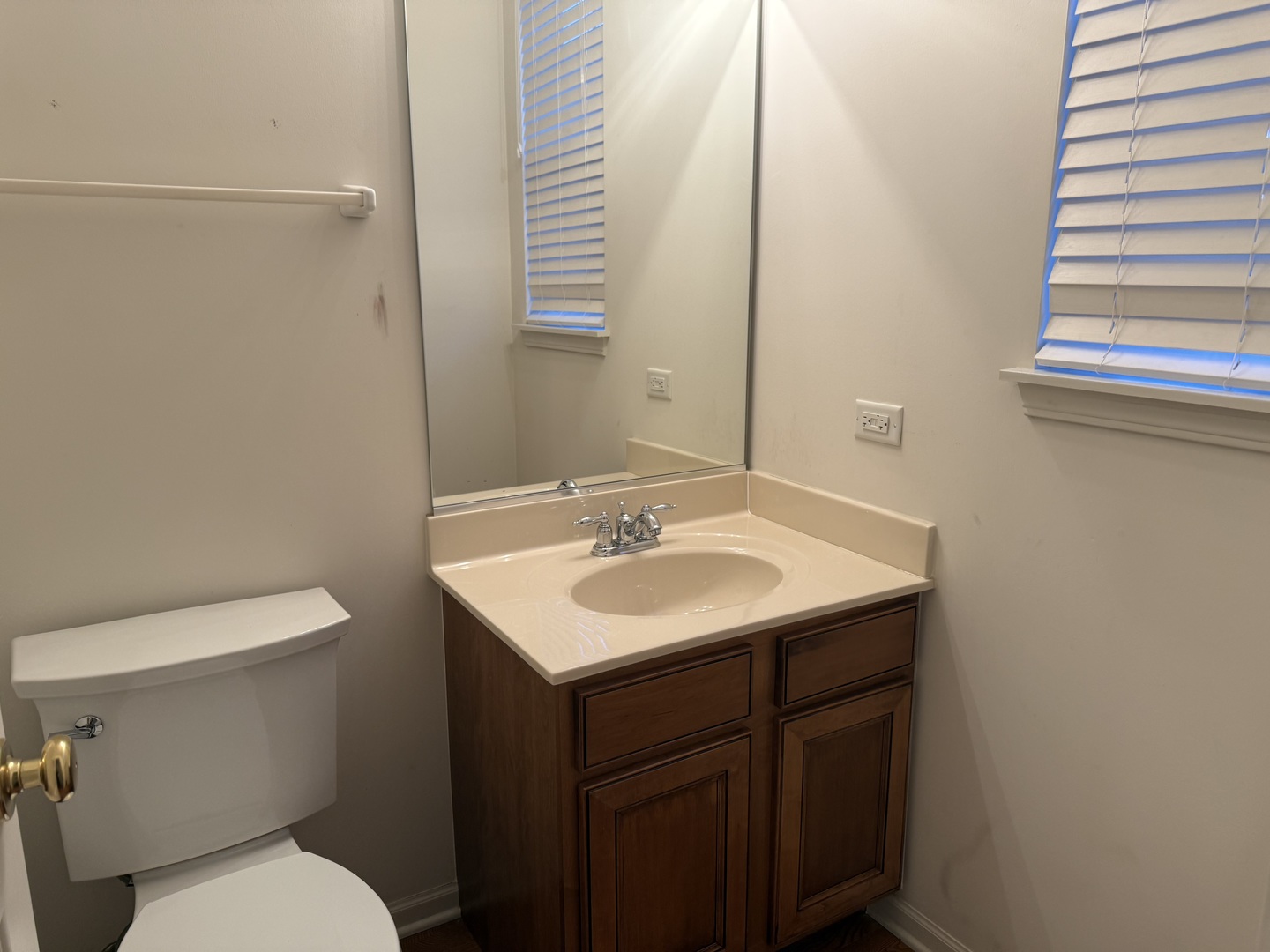 3015 Monterey Lane, Wadsworth, IL 60083
