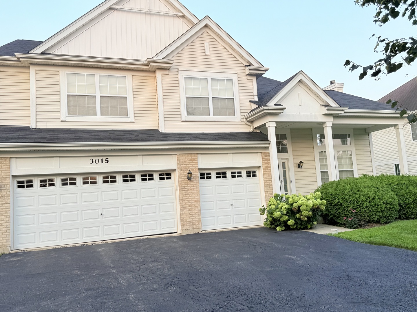 3015 Monterey Lane, Wadsworth, IL 60083