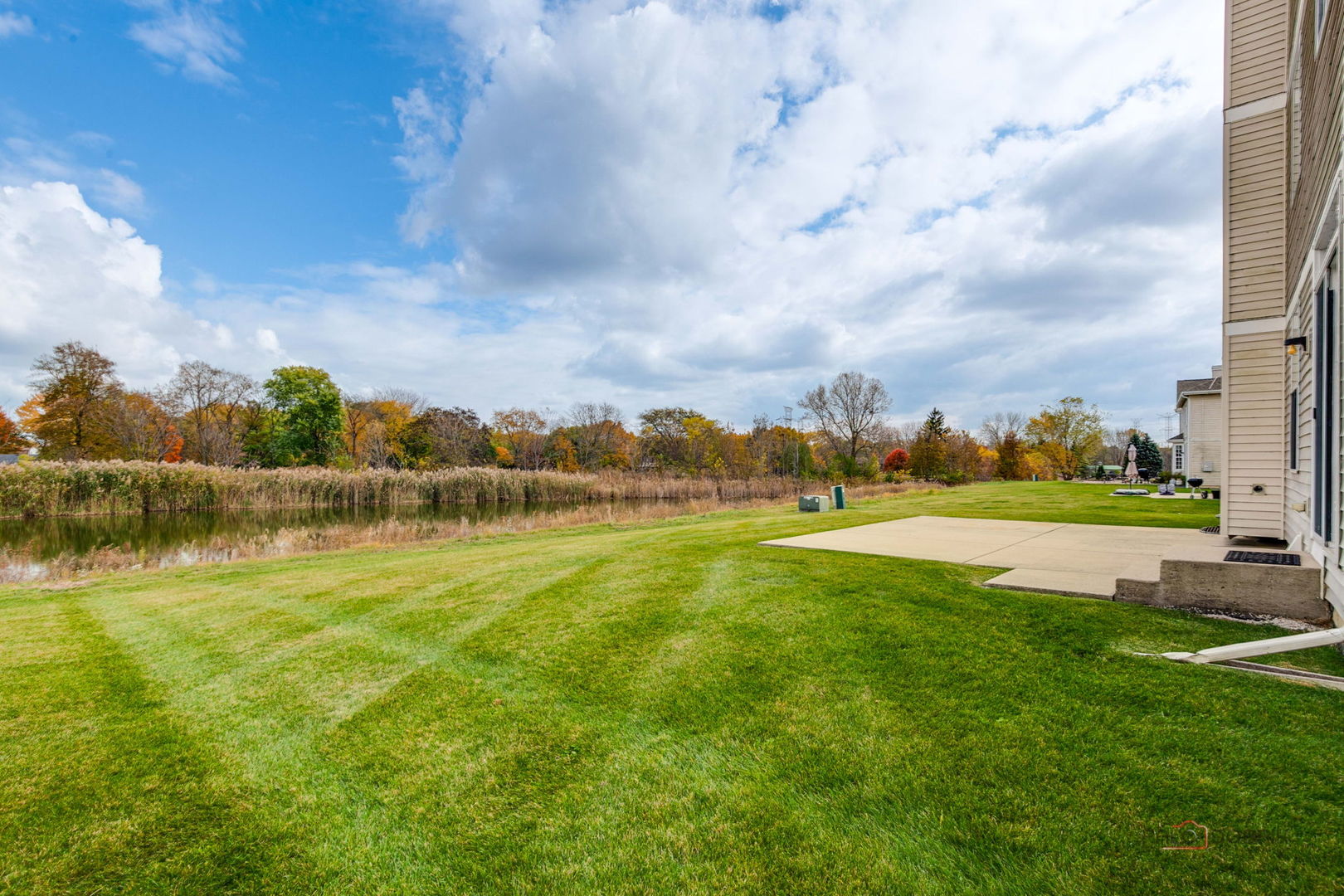 3015 Monterey Lane, Wadsworth, IL 60083