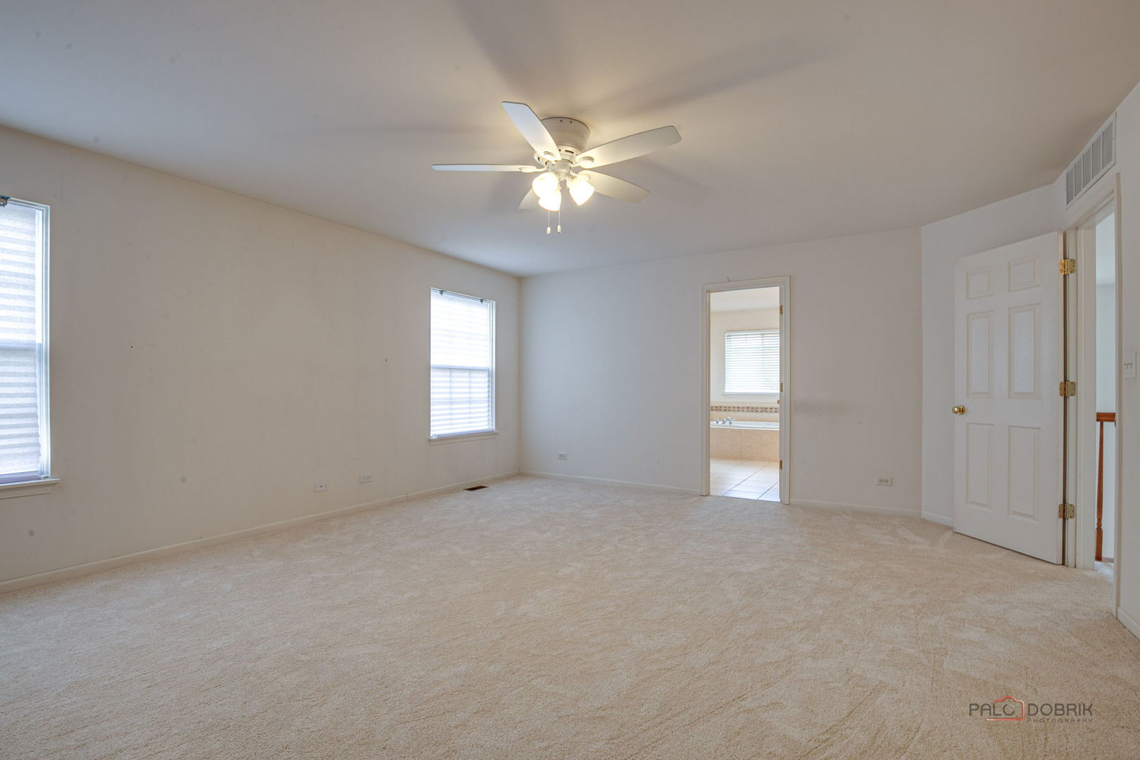 3015 Monterey Lane, Wadsworth, IL 60083