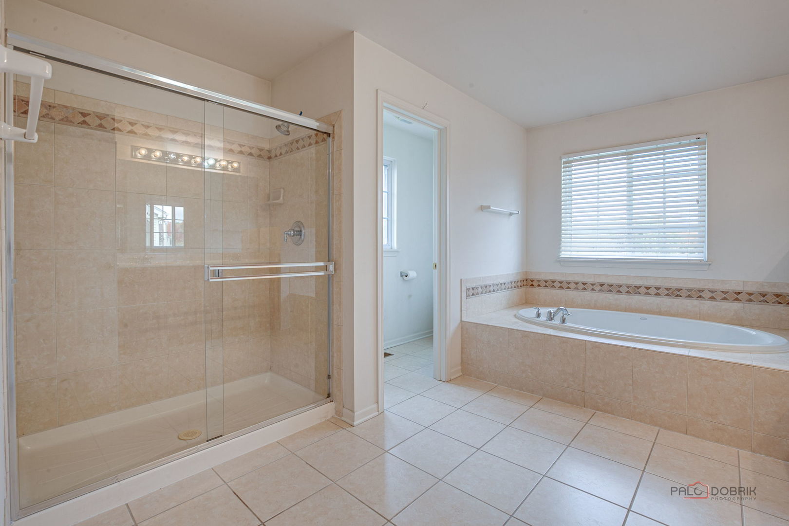 3015 Monterey Lane, Wadsworth, IL 60083