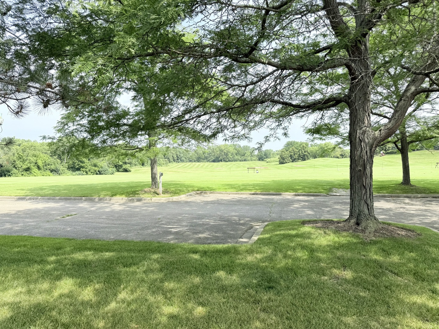 3015 Monterey Lane, Wadsworth, IL 60083