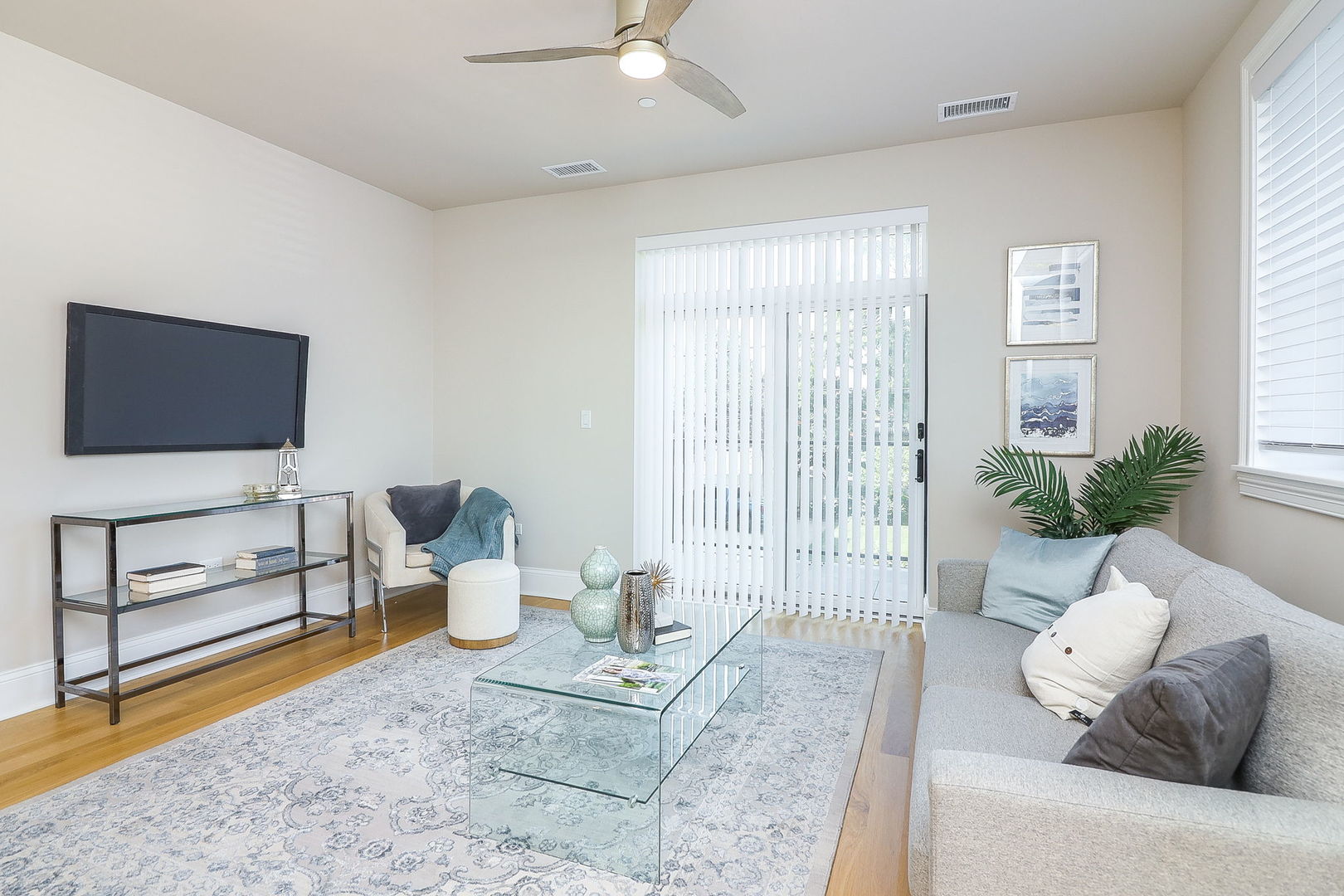 514 Hillgrove Avenue #204, Western Springs, IL 60558