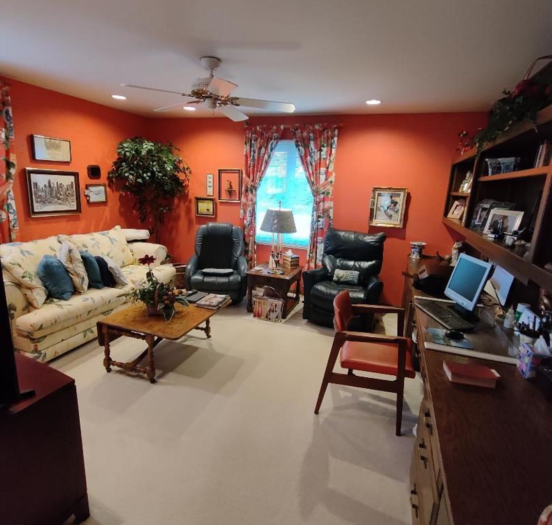 186 Briarwood Loop, Oak Brook, IL 60523