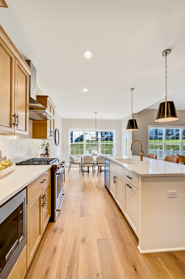 12235 Copper Ridge Drive #18, Lemont, IL 60439