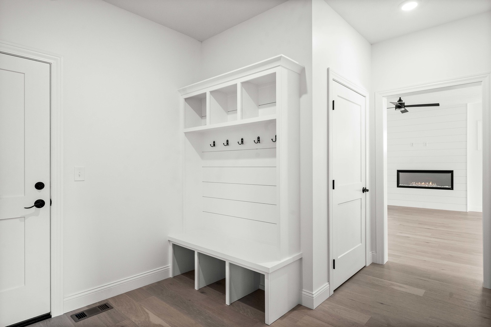 5005 Finlen Lane, Bloomington, IL 61705