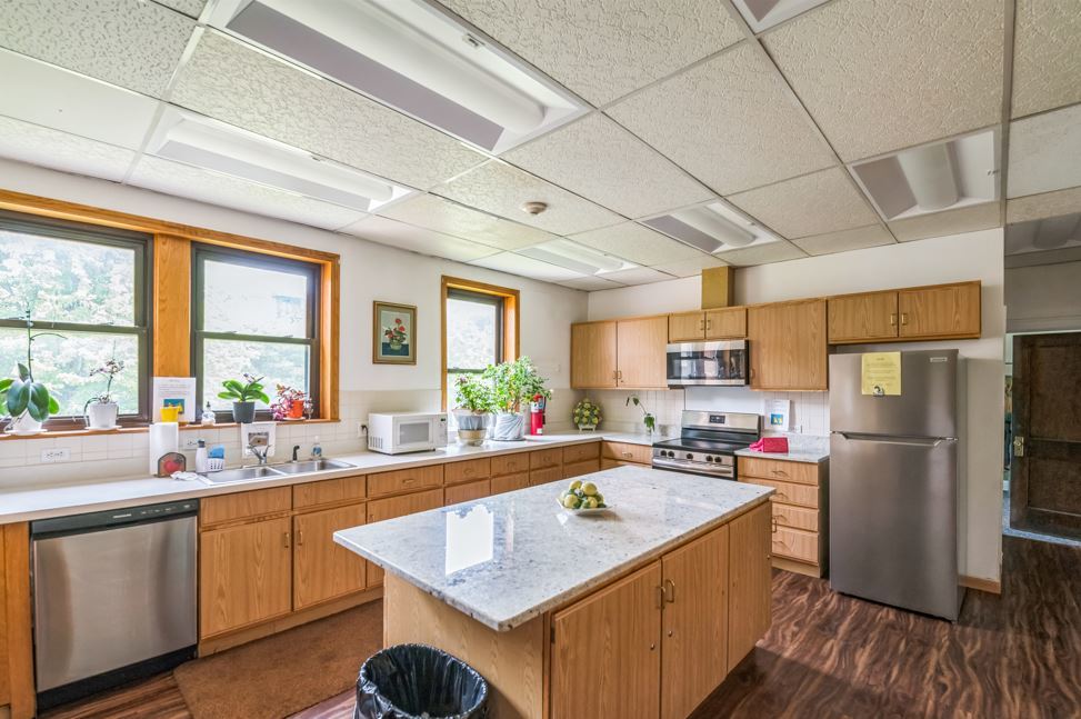 9374 Landings Lane #404, Des Plaines, IL 60016