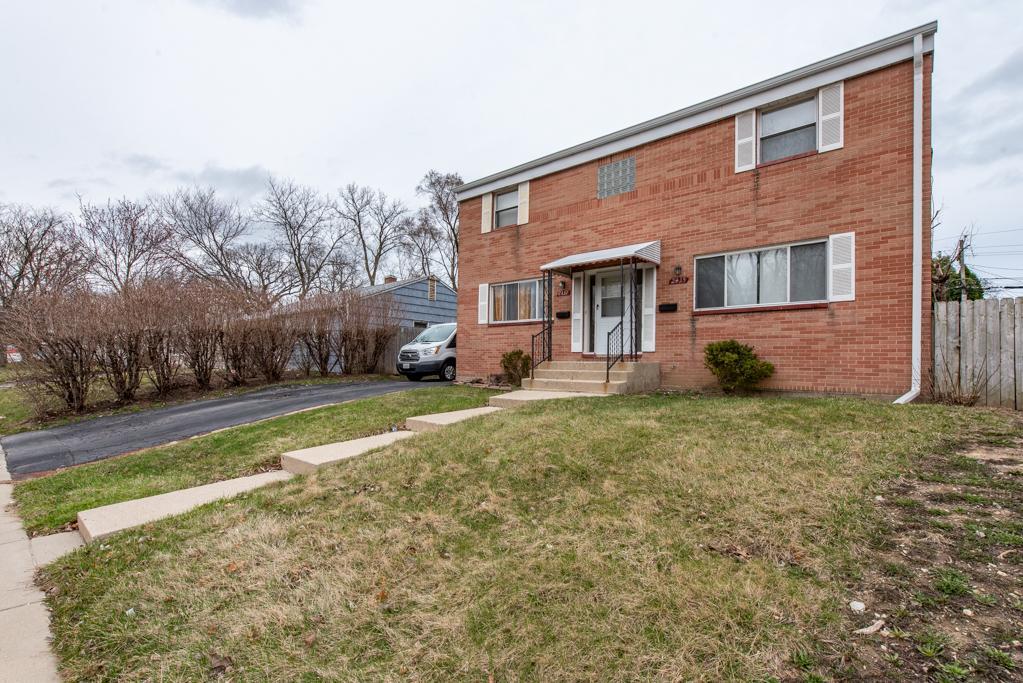 2435 Western Avenue, Waukegan, IL 60087