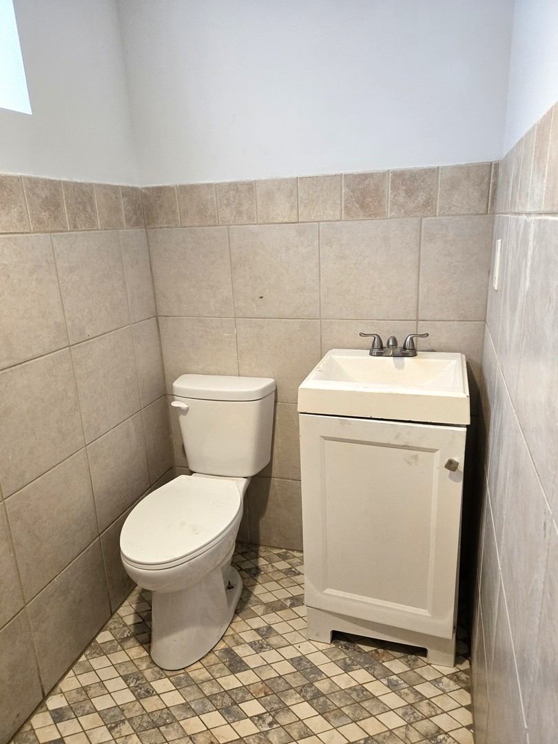 750 W 144th Street, Riverdale, IL 60827