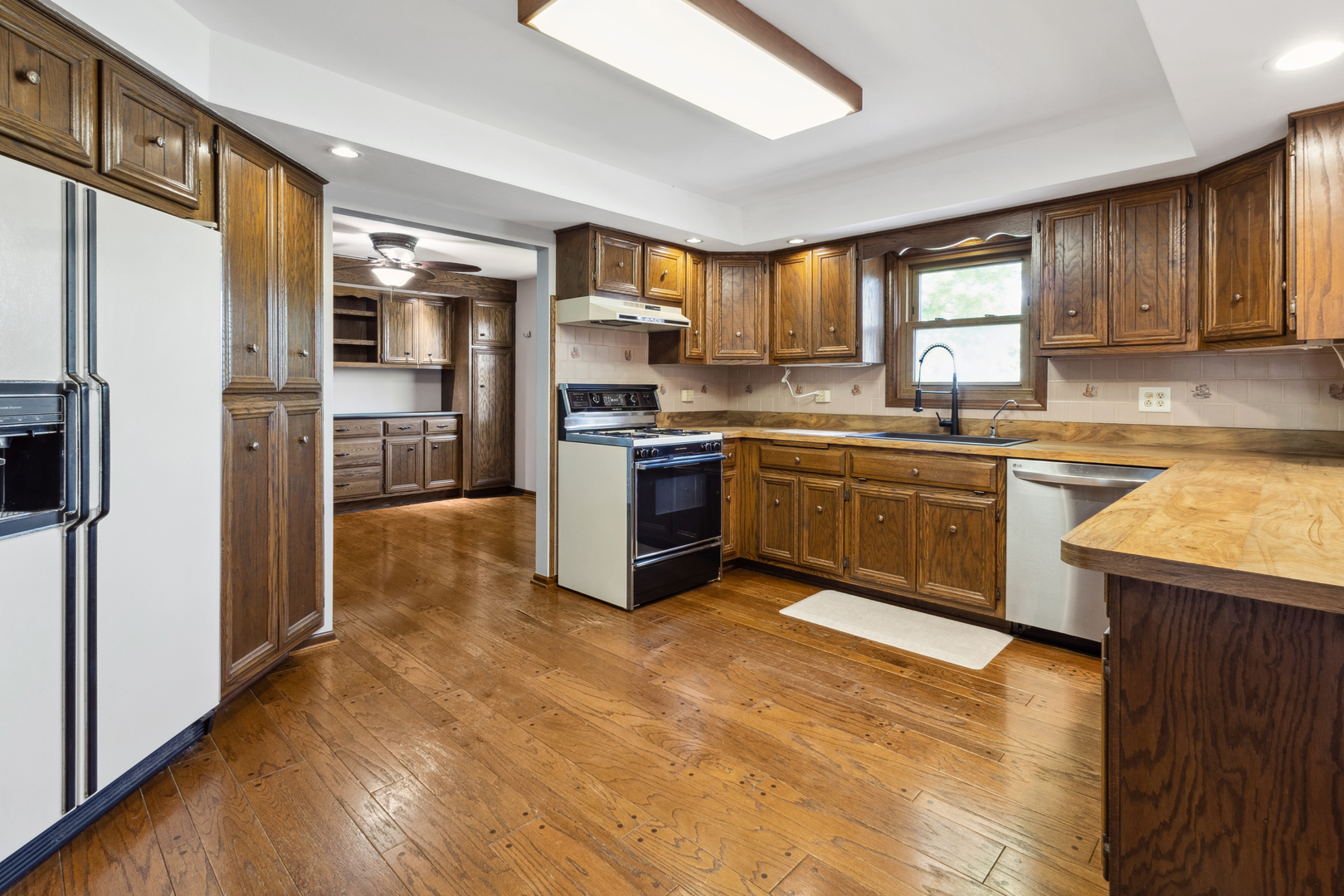 19049 S Parker Road, Mokena, IL 60448