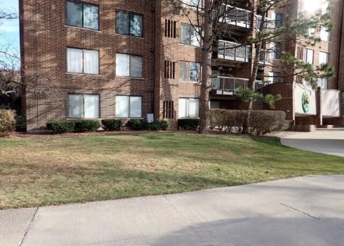 400 Park Avenue #211, Calumet City, IL 60409
