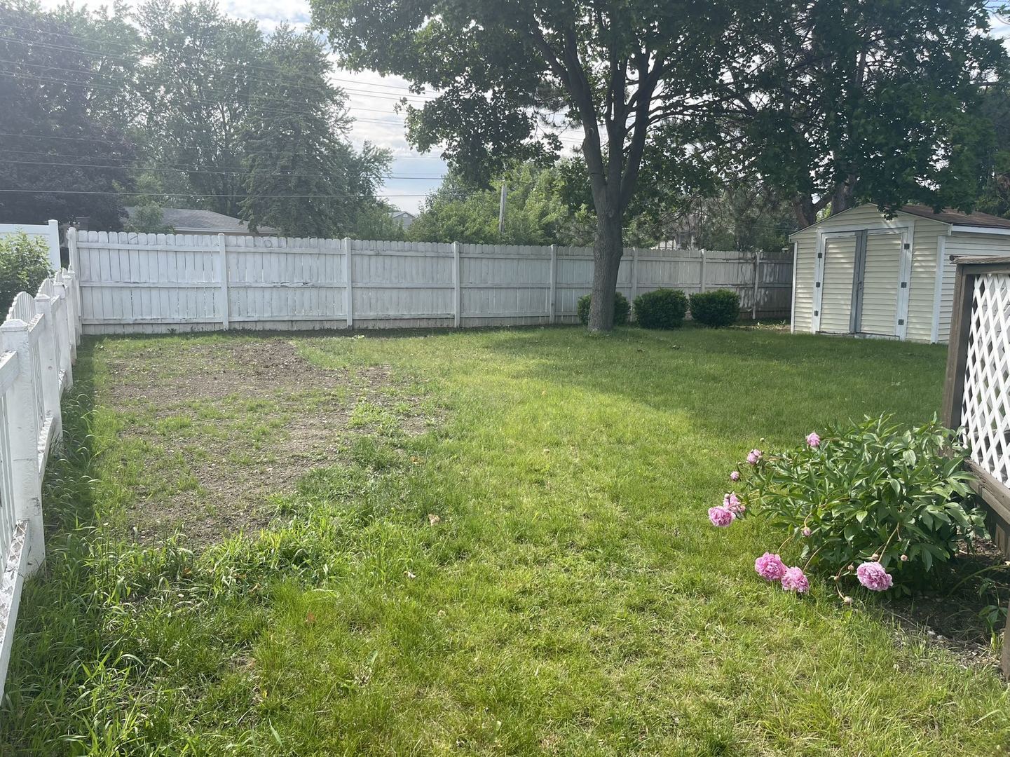 784 Bluejay Circle, Elk Grove Village, IL 60007