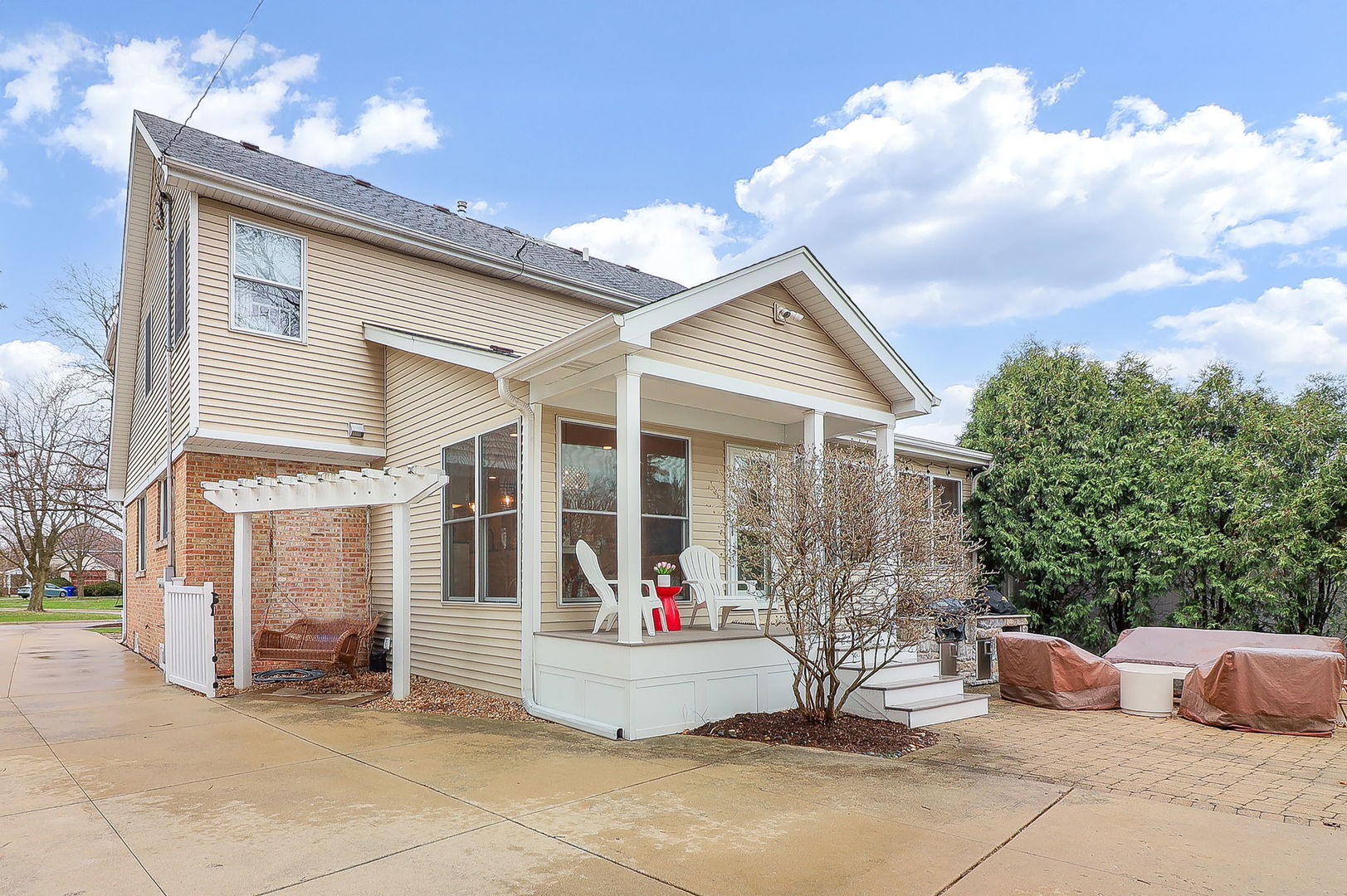 133 S Williston Street, Wheaton, IL 60187