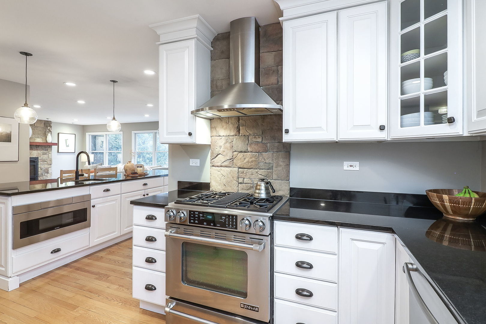 133 S Williston Street, Wheaton, IL 60187