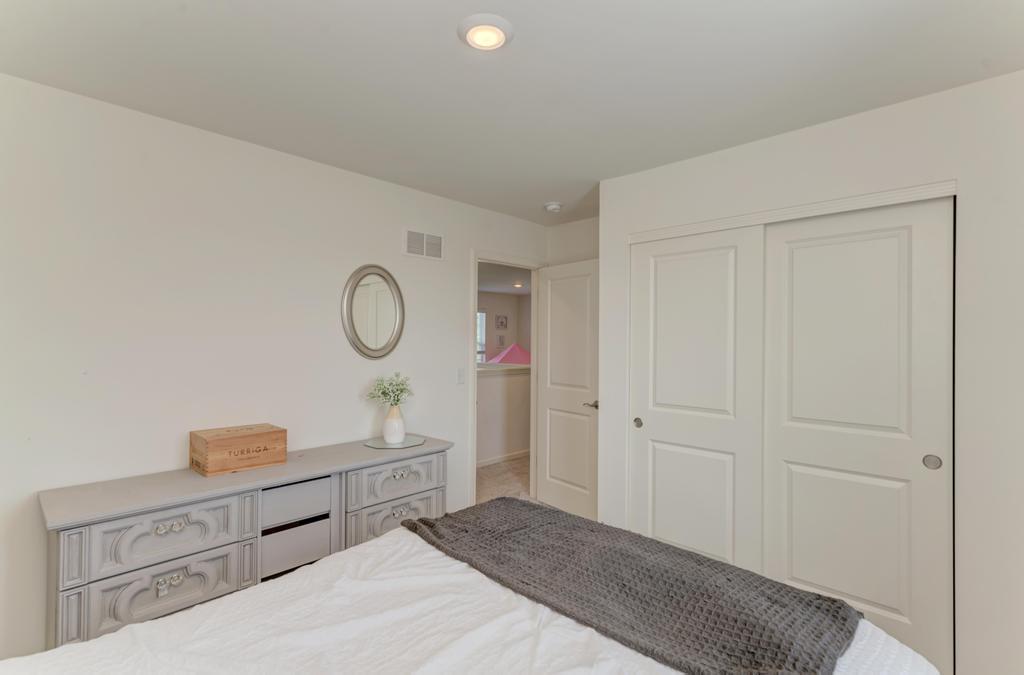 2034 Ingemunson Lane, Yorkville, IL 60560