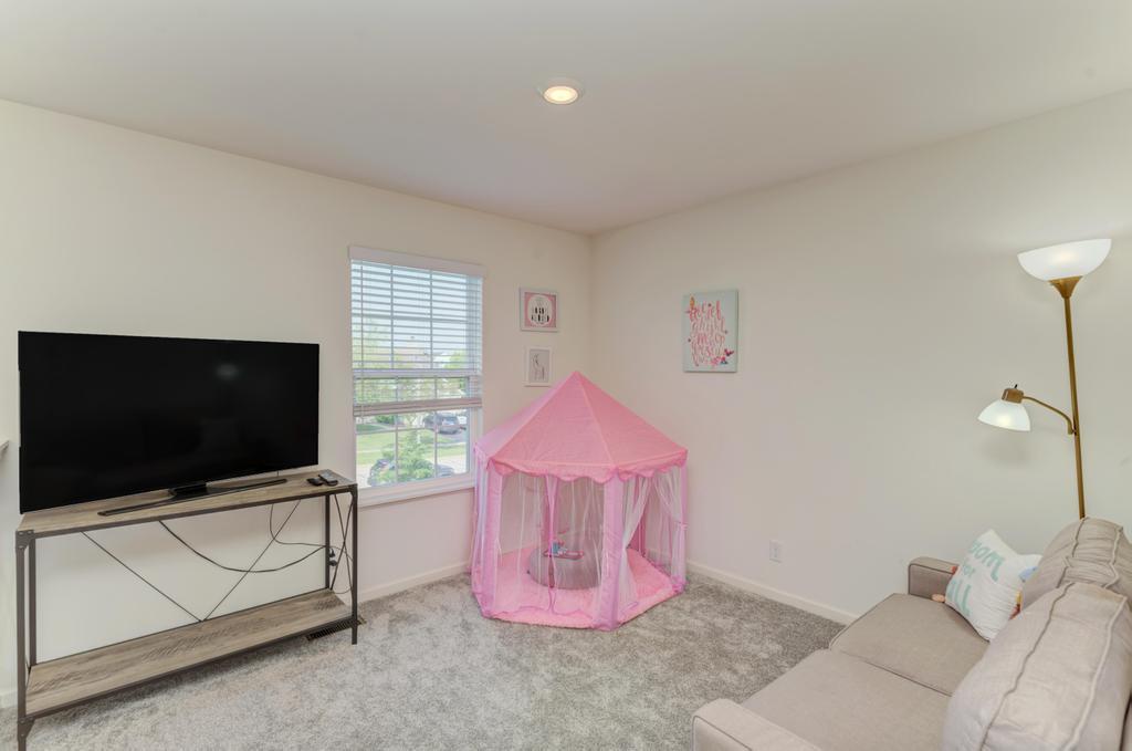 2034 Ingemunson Lane, Yorkville, IL 60560