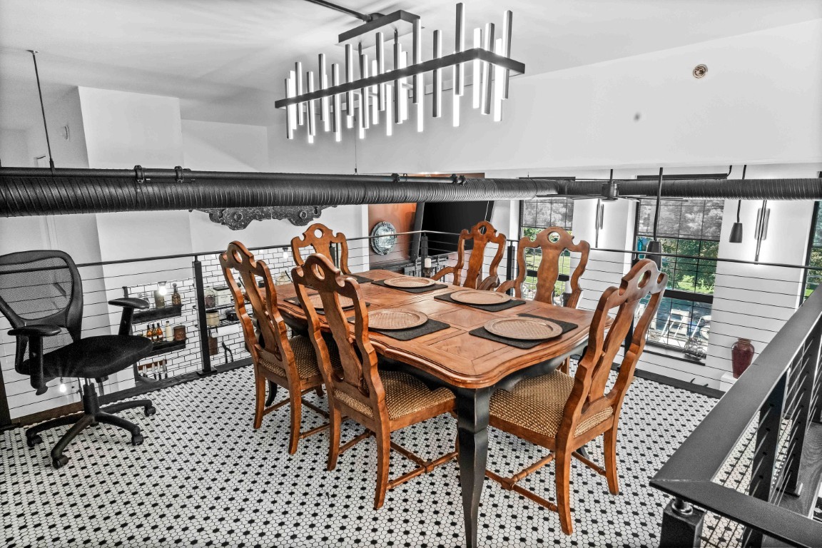 212 N Center Street #201, Bloomington, IL 61701