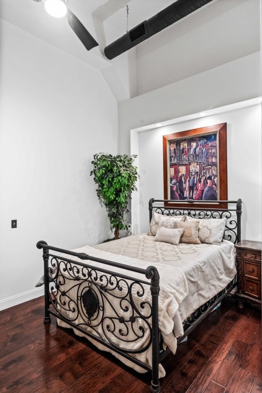 212 N Center Street #201, Bloomington, IL 61701