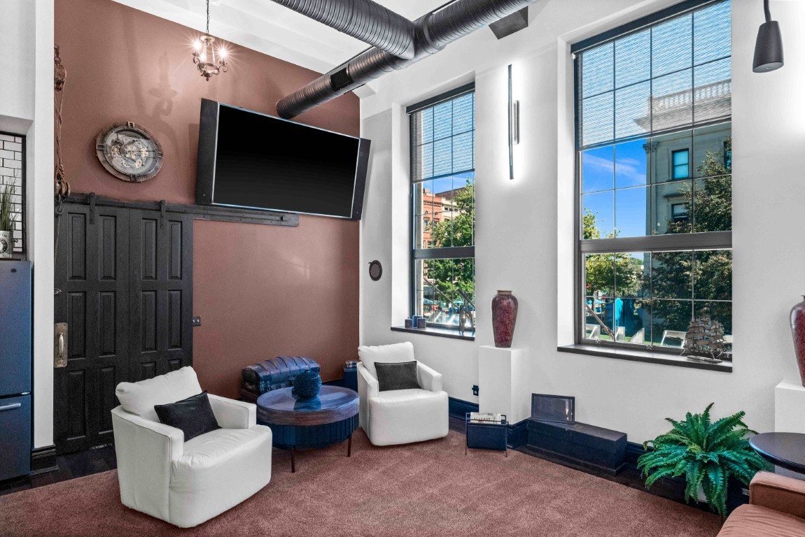 212 N Center Street #201, Bloomington, IL 61701