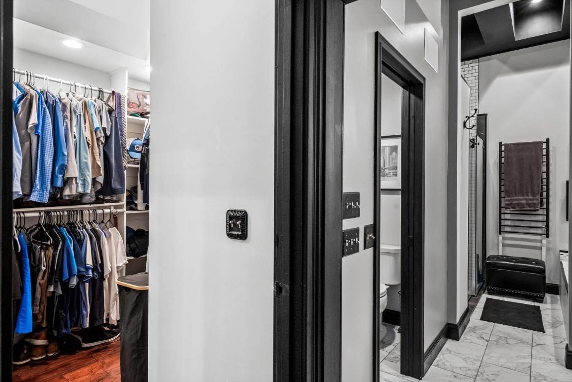 212 N Center Street #201, Bloomington, IL 61701