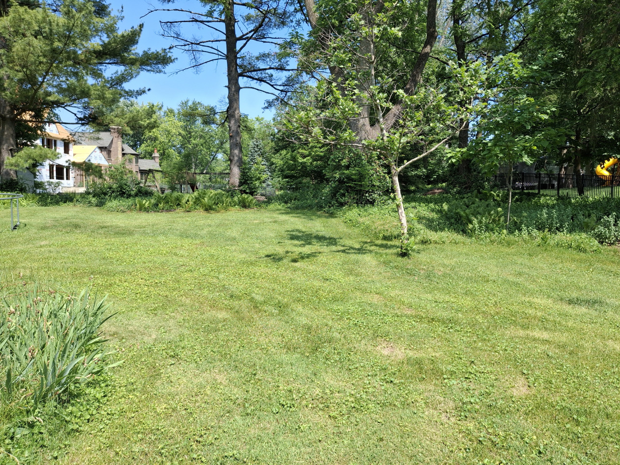 121 N. PARKSIDE Avenue, Glen Ellyn, IL 60137