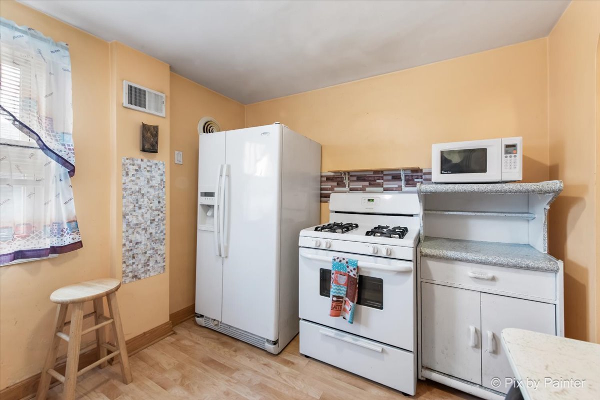 3004 N Oconto Avenue, Chicago, IL 60707