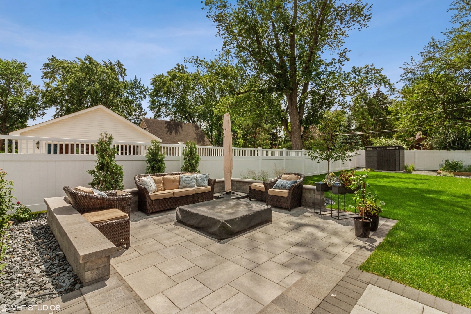 497 S Stratford Avenue, Elmhurst, IL 60126