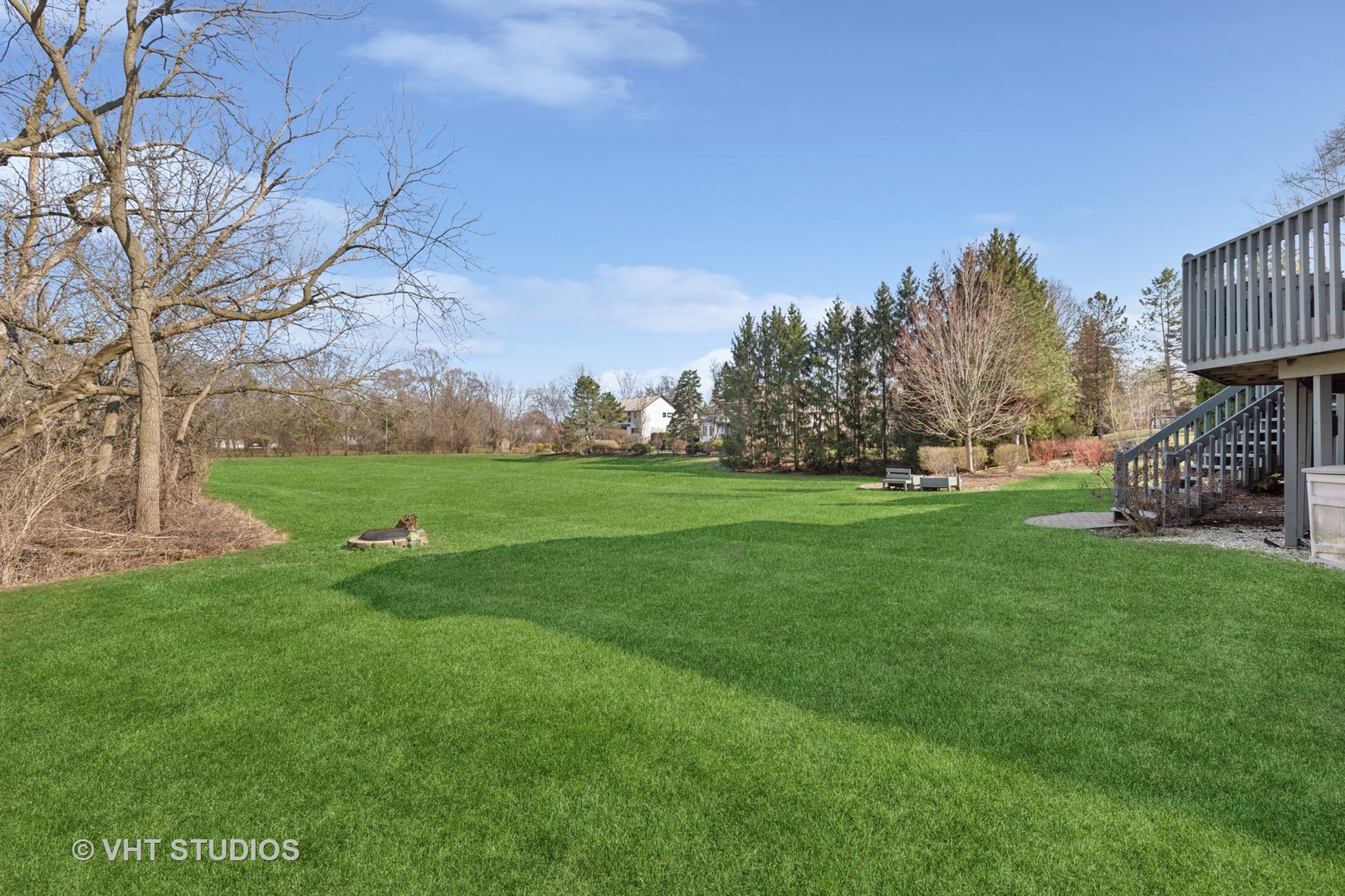 1512 Sunnyview Road, Libertyville, IL 60048