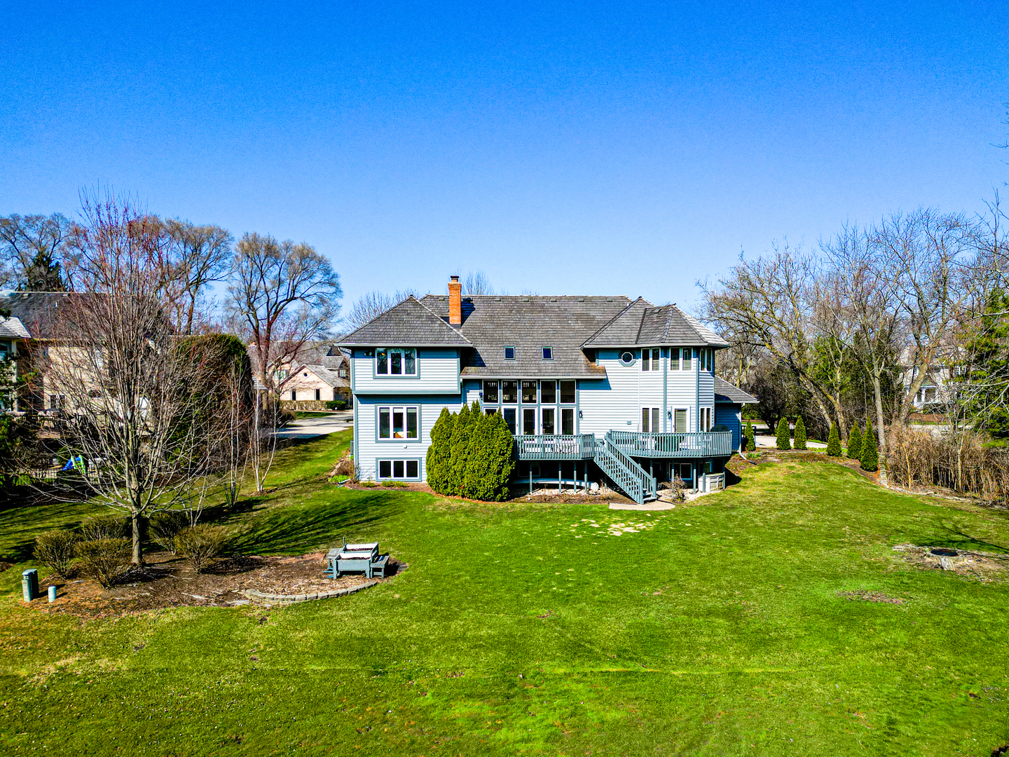 1512 Sunnyview Road, Libertyville, IL 60048