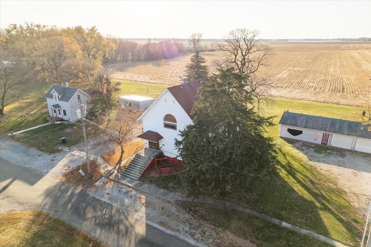 269 Chicago Street, Dewitt, IL 61735