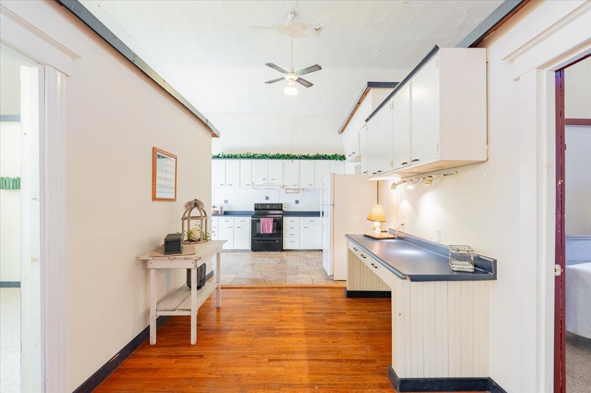 269 Chicago Street, Dewitt, IL 61735