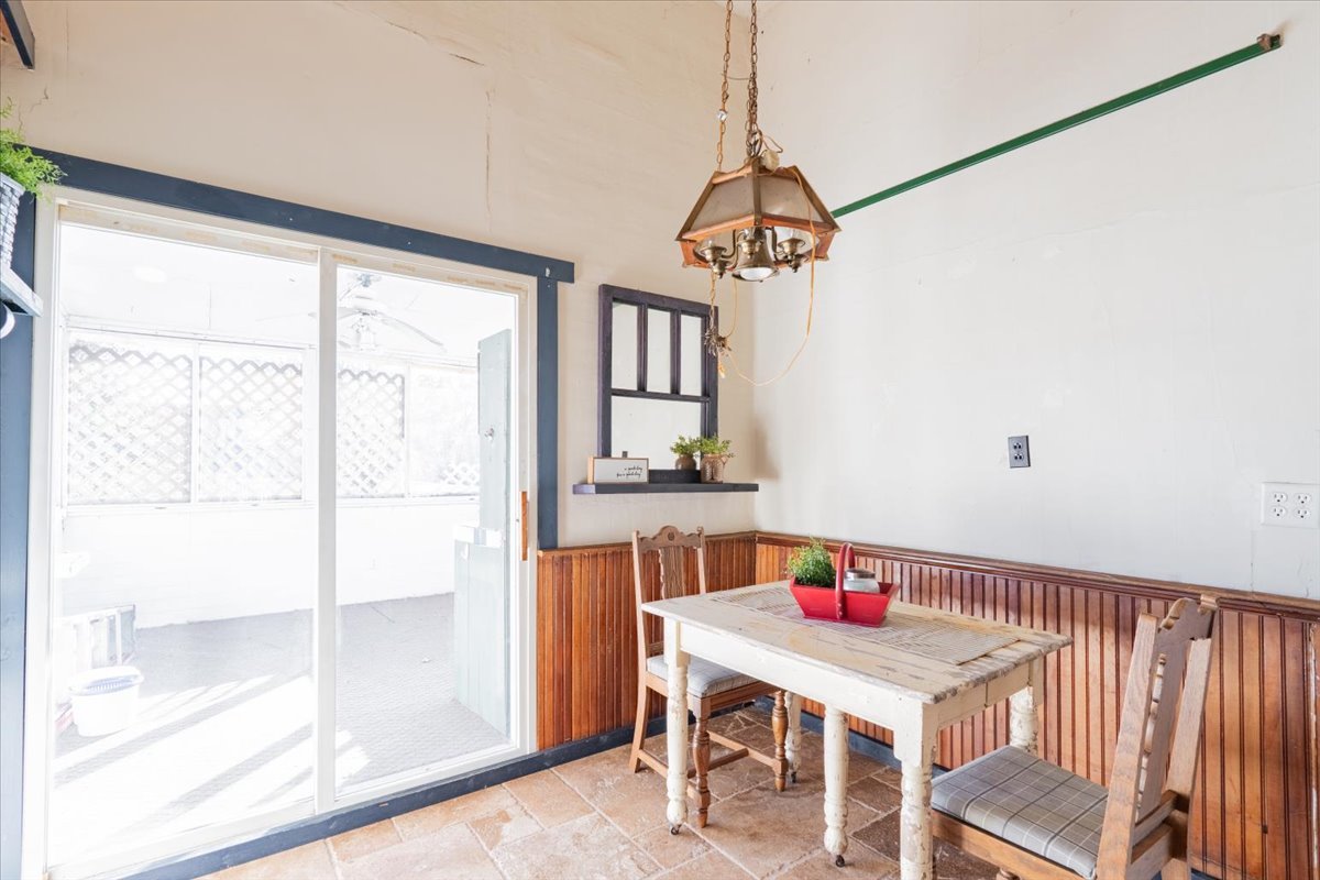 269 Chicago Street, Dewitt, IL 61735