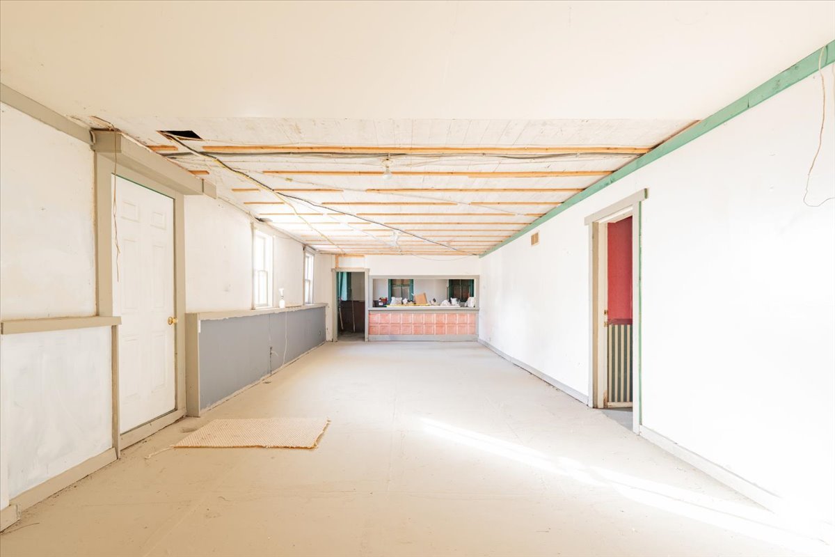 269 Chicago Street, Dewitt, IL 61735