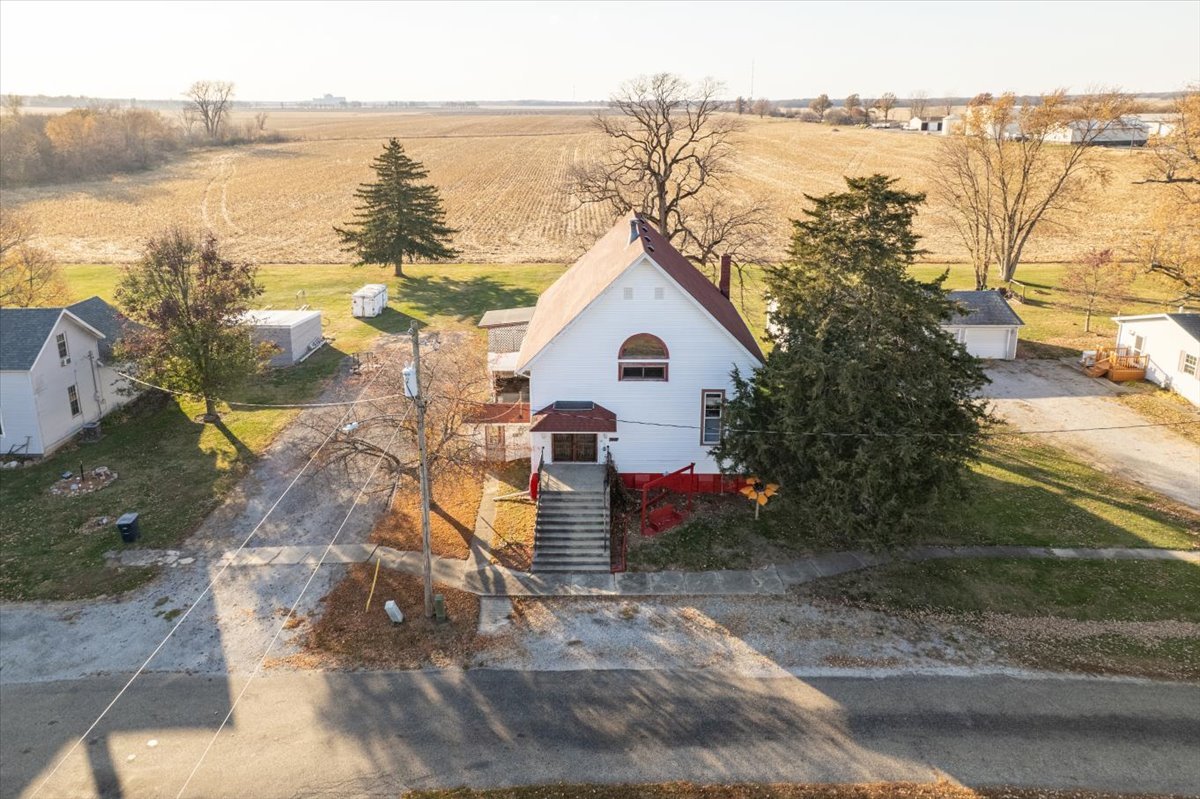 269 Chicago Street, Dewitt, IL 61735