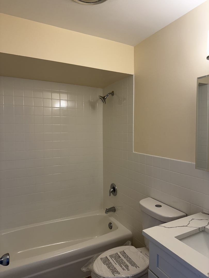 7306 N Winchester Avenue #501, Chicago, IL 60626