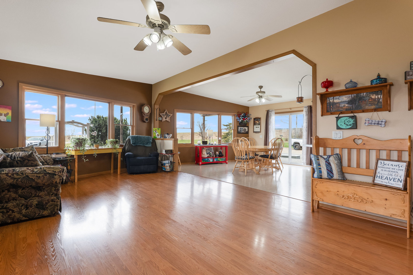 2956 Welland Road, Earlville, IL 60518