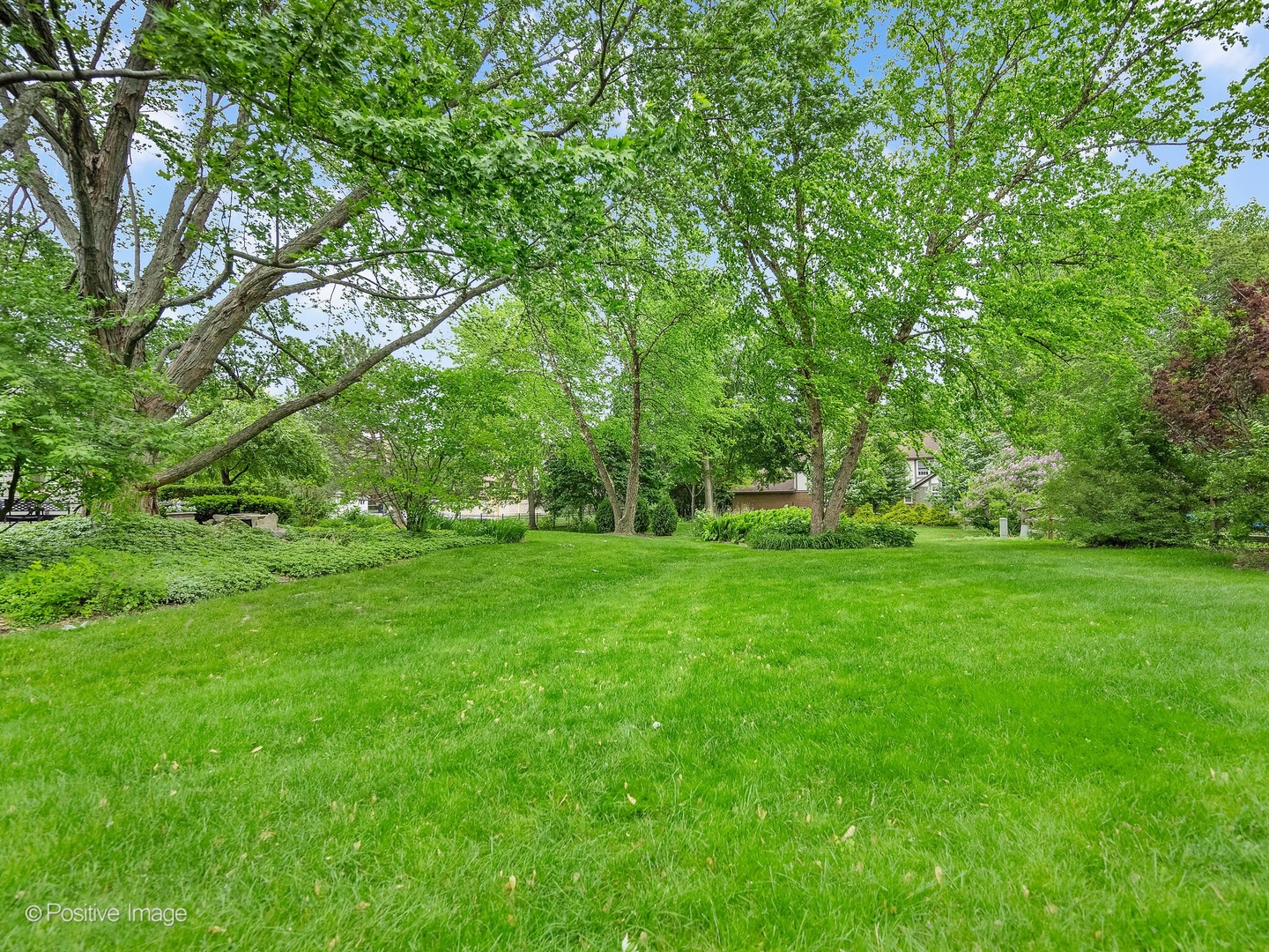 2 Stirrup Cup Court, St. Charles, IL 60174