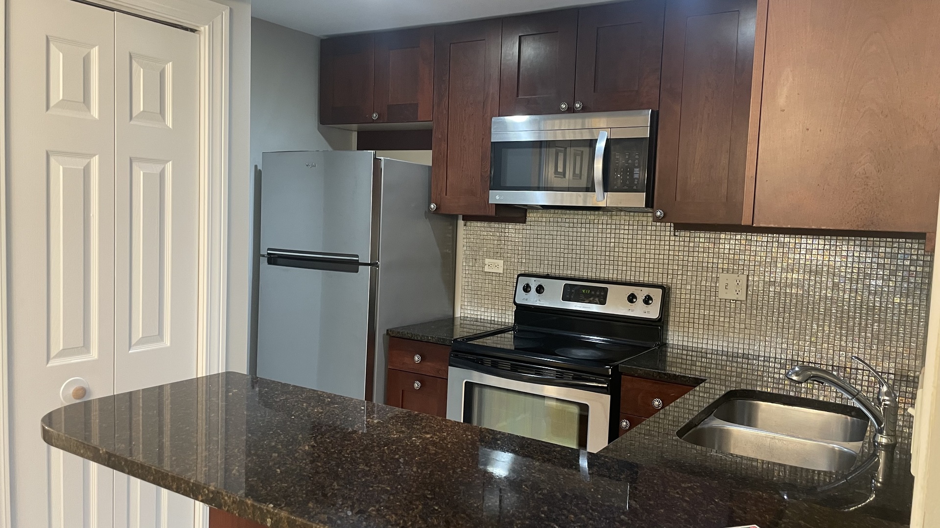 10117 Old Orchard Court #104, Skokie, IL 60076