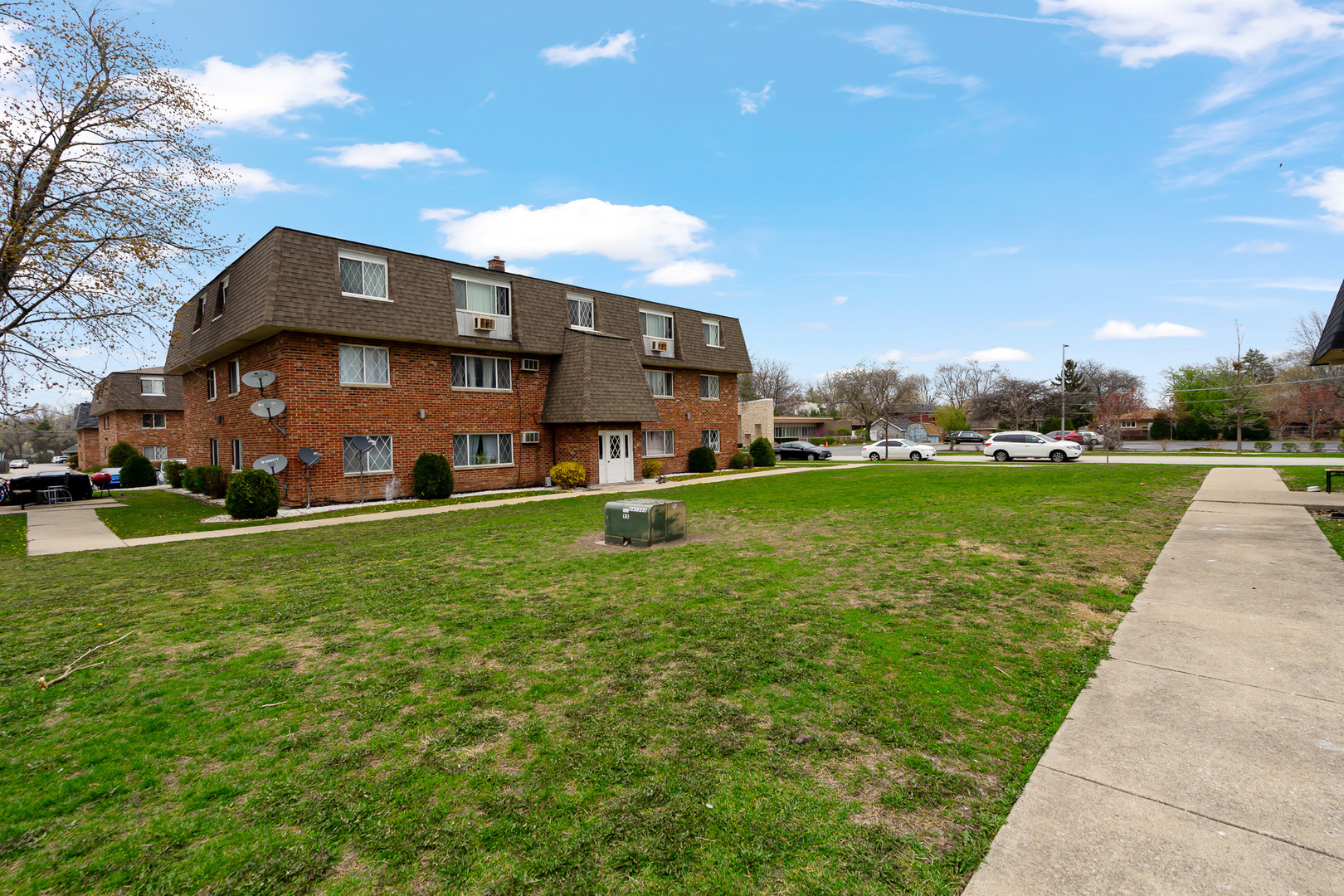 17138 71st Avenue #4, Tinley Park, IL 60477