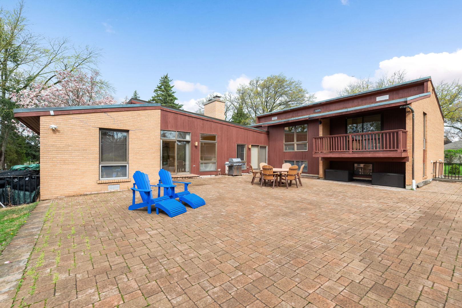 2819 Meyers Road, Oak Brook, IL 60523