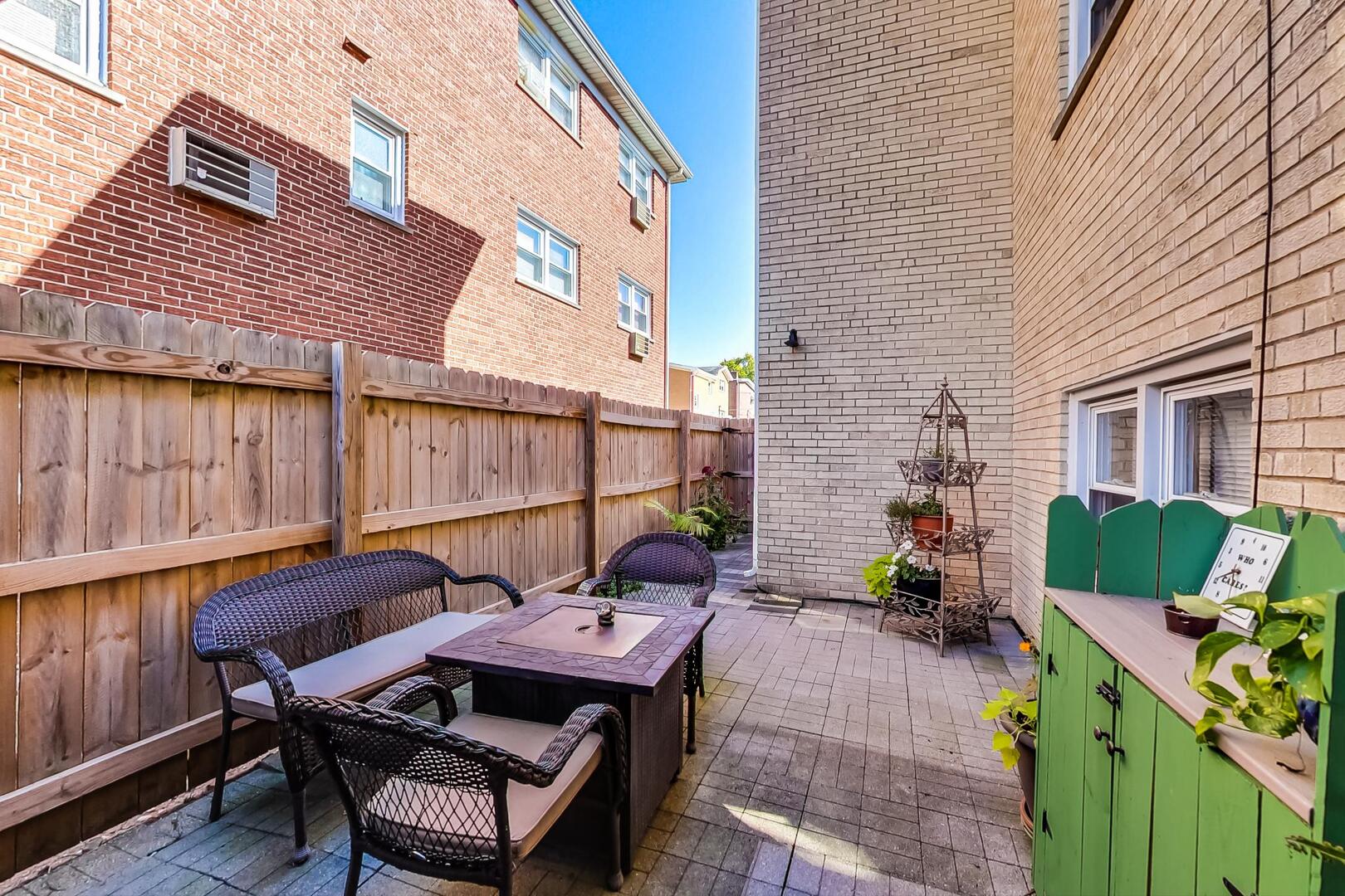 1140 Arnold Court #G, Des Plaines, IL 60016
